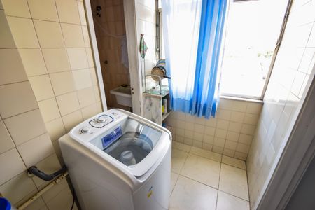 Apartamento à venda com 56m², 3 quartos e 1 vagaÁrea de Serviço