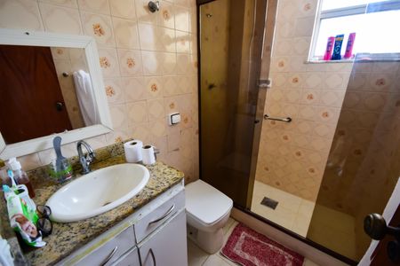 Apartamento à venda com 56m², 3 quartos e 1 vagaBanheiro Social