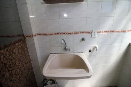 Apartamento à venda com 65m², 2 quartos e 1 vagaÁrea de Serviço