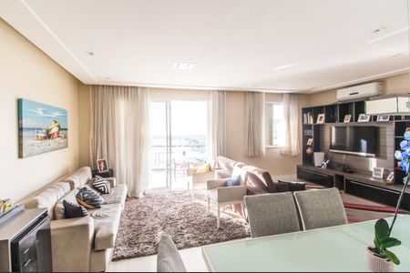 Apartamento à venda com 127m², 3 quartos e 2 vagas Apartamento à venda com 127m², 3 quartos e 2 vagasSala de Jantar