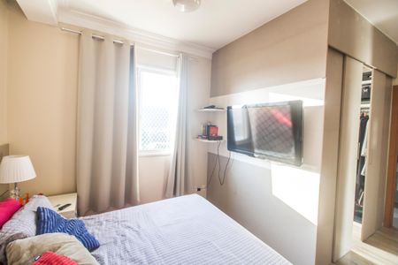 Apartamento à venda com 127m², 3 quartos e 2 vagas Apartamento à venda com 127m², 3 quartos e 2 vagasSuíte 1