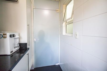 Apartamento à venda com 127m², 3 quartos e 2 vagas Apartamento à venda com 127m², 3 quartos e 2 vagasÁrea de Serviço