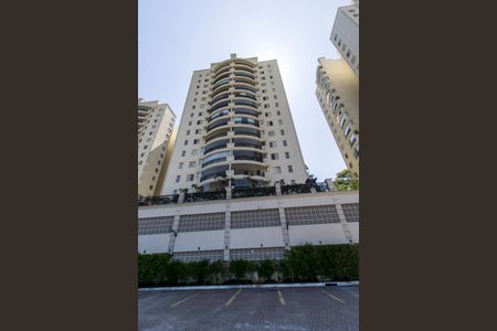 Apartamento à venda com 127m², 3 quartos e 2 vagas Apartamento à venda com 127m², 3 quartos e 2 vagasFachada