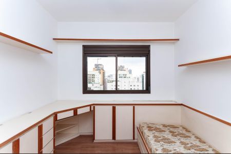 Apartamento à venda com 215m², 4 quartos e 3 vagas Apartamento à venda com 215m², 4 quartos e 3 vagas Suíte 1
