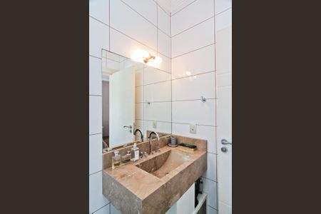 Casa à venda com 600m², 4 quartos e sem vagaBanheiro da Suíte 1