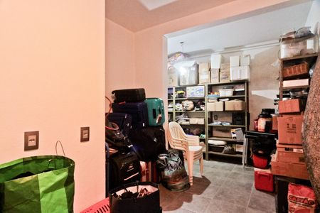 Casa à venda com 600m², 4 quartos e sem vagaDepósito