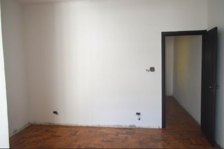 Casa à venda com 396m², 2 quartos e sem vaga Casa à venda com 396m², 2 quartos e sem vagaSuíte