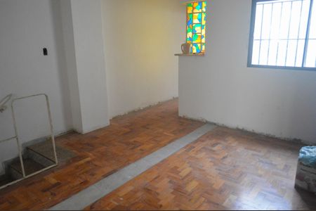 Casa à venda com 396m², 2 quartos e sem vaga Casa à venda com 396m², 2 quartos e sem vagaSala/Cozinha