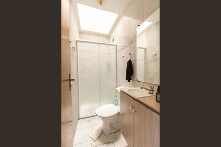 Casa de condomínio à venda com 62m², 2 quartos e 1 vaga Casa de condomínio à venda com 62m², 2 quartos e 1 vagaBanheiro