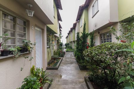 Casa de condomínio à venda com 62m², 2 quartos e 1 vaga Casa de condomínio à venda com 62m², 2 quartos e 1 vagaÁrea Comum