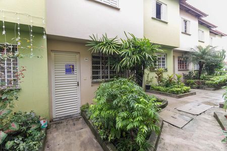 Casa de condomínio à venda com 62m², 2 quartos e 1 vaga Casa de condomínio à venda com 62m², 2 quartos e 1 vagaPorta + Placa