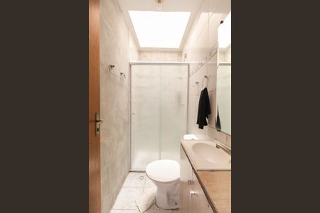 Casa de condomínio à venda com 62m², 2 quartos e 1 vaga Casa de condomínio à venda com 62m², 2 quartos e 1 vagaBanheiro