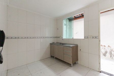 Casa de condomínio à venda com 62m², 2 quartos e 1 vaga Casa de condomínio à venda com 62m², 2 quartos e 1 vagaCozinha