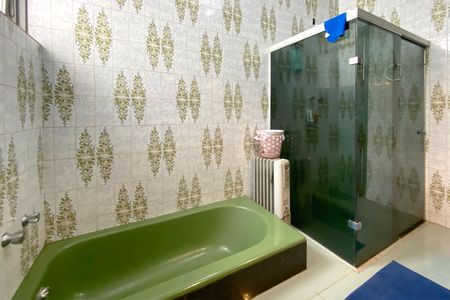 Casa à venda com 345m², 6 quartos e 4 vagasBanheiro