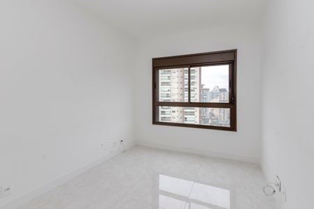 Apartamento à venda com 178m², 3 quartos e 2 vagas Apartamento à venda com 178m², 3 quartos e 2 vagasSuíte 2