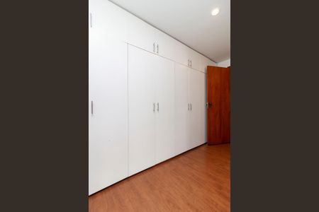 Apartamento à venda com 330m², 4 quartos e 3 vagas Apartamento à venda com 330m², 4 quartos e 3 vagasSuíte Principal