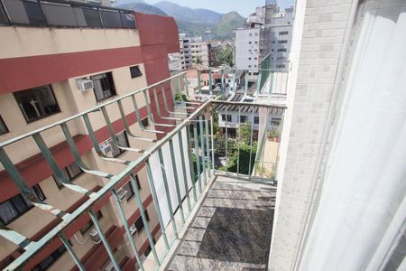 Apartamento à venda com 60m², 2 quartos e 1 vaga Apartamento à venda com 60m², 2 quartos e 1 vagaVaranda da Sala