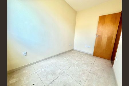 Apartamento à venda com 82m², 3 quartos e 1 vaga Apartamento à venda com 82m², 3 quartos e 1 vagaQuarto 2