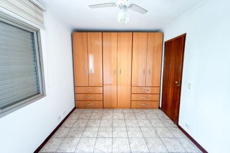 Apartamento à venda com 78m², 2 quartos e 1 vagaQuarto 2