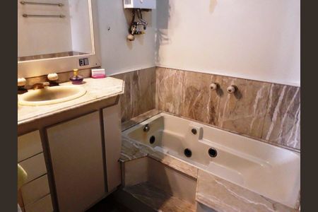 Apartamento à venda com 184m², 4 quartos e 2 vagas