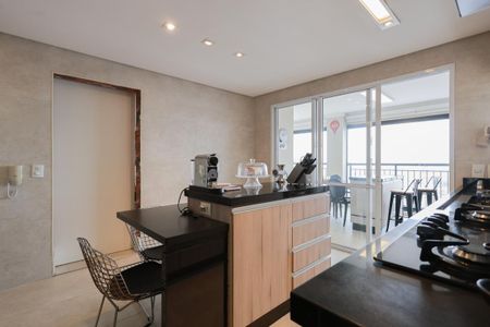 Apartamento à venda com 163m², 3 quartos e 3 vagas Apartamento à venda com 163m², 3 quartos e 3 vagasCozinha