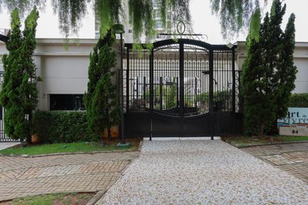 Apartamento à venda com 163m², 3 quartos e 3 vagas Apartamento à venda com 163m², 3 quartos e 3 vagasFachada do condomínio