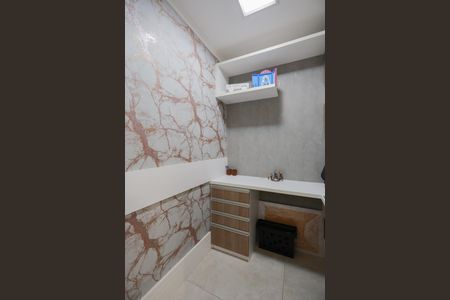 Apartamento à venda com 163m², 3 quartos e 3 vagas Apartamento à venda com 163m², 3 quartos e 3 vagasEscritório