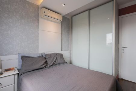 Apartamento à venda com 163m², 3 quartos e 3 vagas Apartamento à venda com 163m², 3 quartos e 3 vagasSuíte 2