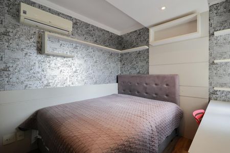 Apartamento à venda com 163m², 3 quartos e 3 vagas Apartamento à venda com 163m², 3 quartos e 3 vagasSuíte 3