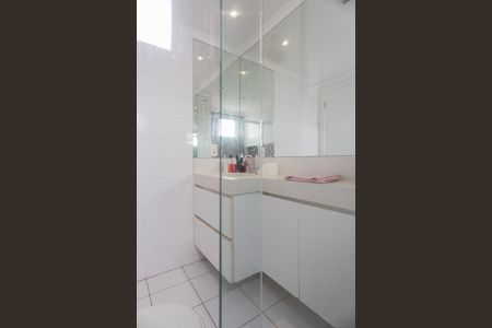 Apartamento à venda com 163m², 3 quartos e 3 vagas Apartamento à venda com 163m², 3 quartos e 3 vagasBanheiro da Suíte 2
