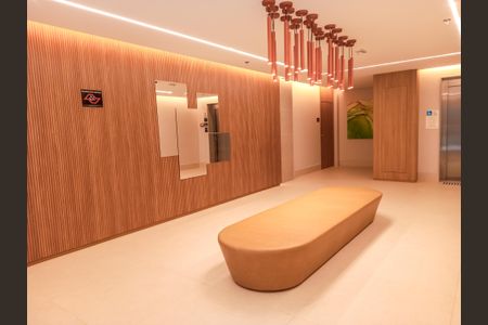 Apartamento à venda com 61m², 2 quartos e 1 vaga Apartamento à venda com 61m², 2 quartos e 1 vagaHall