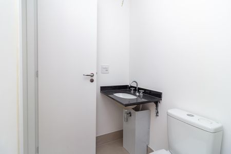 Apartamento à venda com 61m², 2 quartos e 1 vaga Apartamento à venda com 61m², 2 quartos e 1 vagaBanheiro da Suíte