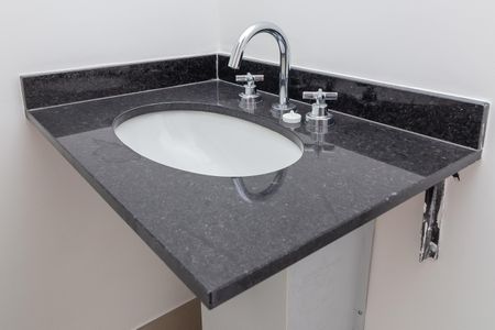 Apartamento à venda com 61m², 2 quartos e 1 vaga Apartamento à venda com 61m², 2 quartos e 1 vagaBanheiro da Suíte