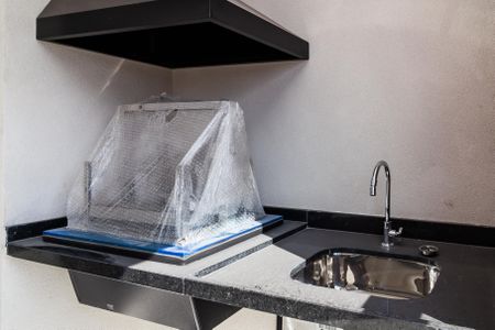 Apartamento à venda com 61m², 2 quartos e 1 vaga Apartamento à venda com 61m², 2 quartos e 1 vagaVaranda