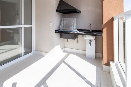Apartamento à venda com 61m², 2 quartos e 1 vaga Apartamento à venda com 61m², 2 quartos e 1 vagaVaranda