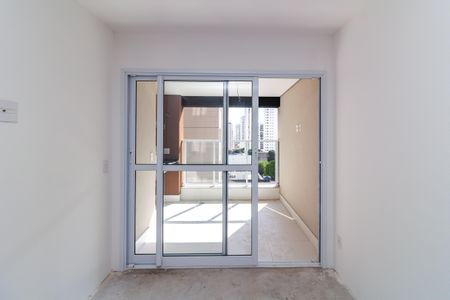 Apartamento à venda com 61m², 2 quartos e 1 vaga Apartamento à venda com 61m², 2 quartos e 1 vagaVaranda