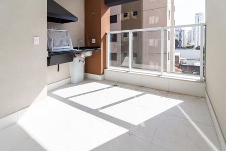 Apartamento à venda com 61m², 2 quartos e 1 vaga Apartamento à venda com 61m², 2 quartos e 1 vagaVaranda