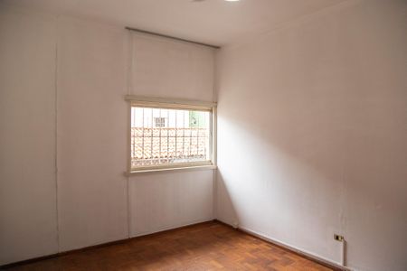 Casa para alugar com 305m², 3 quartos e 4 vagas Casa para alugar com 305m², 3 quartos e 4 vagasQuarto 2