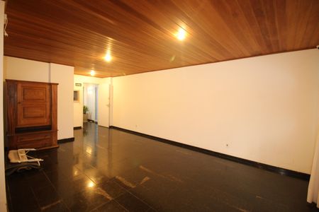 Apartamento à venda com 214m², 4 quartos e 2 vagasÁrea comum