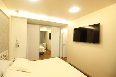 Apartamento à venda com 214m², 4 quartos e 2 vagasSuíte