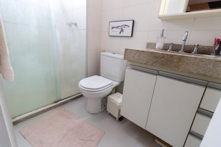 Apartamento à venda com 102m², 3 quartos e 2 vagasBanheiro da Suíte