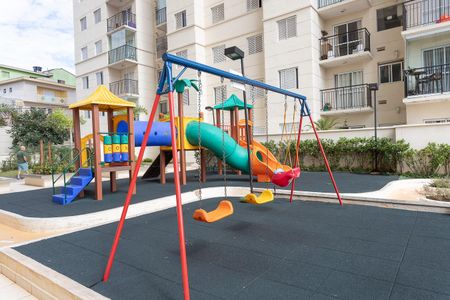 Apartamento à venda com 62m², 2 quartos e 1 vaga Apartamento à venda com 62m², 2 quartos e 1 vagaÁrea comum - Playground