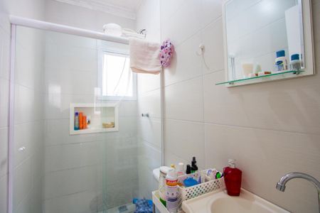 Apartamento à venda com 100m², 2 quartos e 1 vaga Apartamento à venda com 100m², 2 quartos e 1 vagaBanheiro do quarto 1