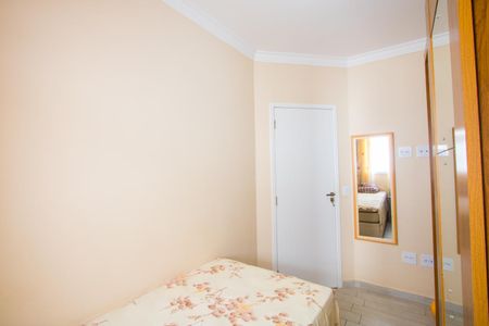 Apartamento à venda com 100m², 2 quartos e 1 vaga Apartamento à venda com 100m², 2 quartos e 1 vagaQuarto 2