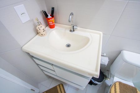 Apartamento à venda com 100m², 2 quartos e 1 vaga Apartamento à venda com 100m², 2 quartos e 1 vagaBanheiro social