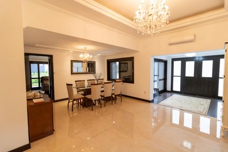 Casa de condomínio para alugar com 455m², 4 quartos e 2 vagas Casa de condomínio para alugar com 455m², 4 quartos e 2 vagasSala de Jantar
