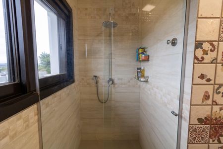 Casa de condomínio para alugar com 455m², 4 quartos e 2 vagas Casa de condomínio para alugar com 455m², 4 quartos e 2 vagasBanheiro 1