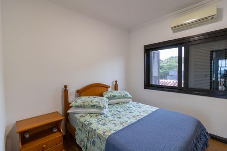 Casa de condomínio para alugar com 455m², 4 quartos e 2 vagas Casa de condomínio para alugar com 455m², 4 quartos e 2 vagasQuarto 3