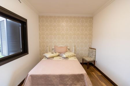 Casa de condomínio para alugar com 455m², 4 quartos e 2 vagas Casa de condomínio para alugar com 455m², 4 quartos e 2 vagasQuarto 2