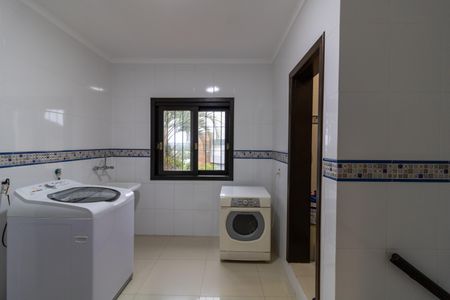 Casa de condomínio para alugar com 455m², 4 quartos e 2 vagas Casa de condomínio para alugar com 455m², 4 quartos e 2 vagasLavanderia